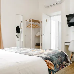 Da Fede Oda ve Kahvaltı Roma