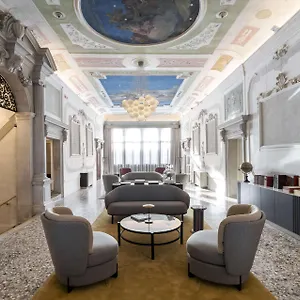 Radisson Collection Hotel, Palazzo Nani Venecia