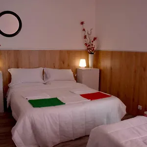 Al Iram Konukevi Roma